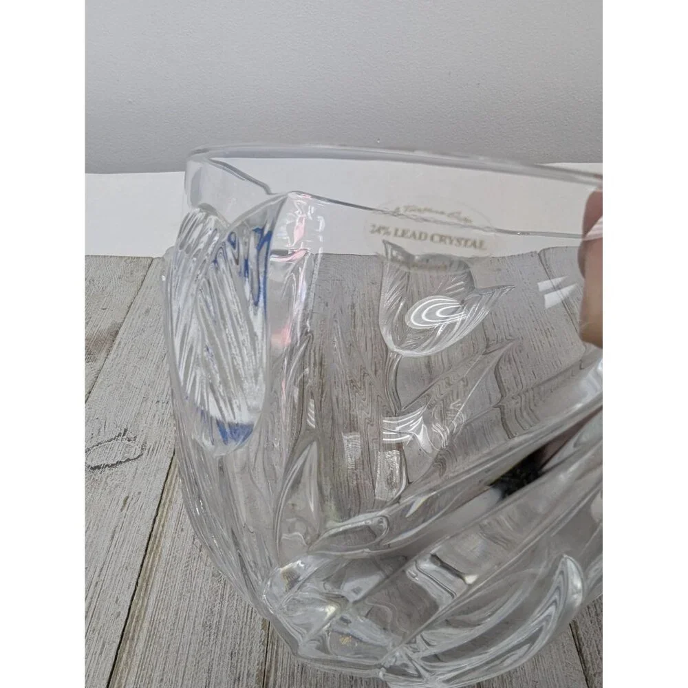 Vintage 24% Lead Crystal Raised Tulips Teleflora Bowl Cache Made In France